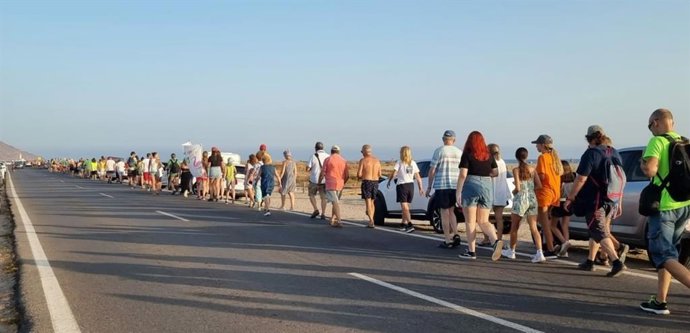 Marcha en protesta por la desecación de las Salinas de Cabo de Gata (Almería).