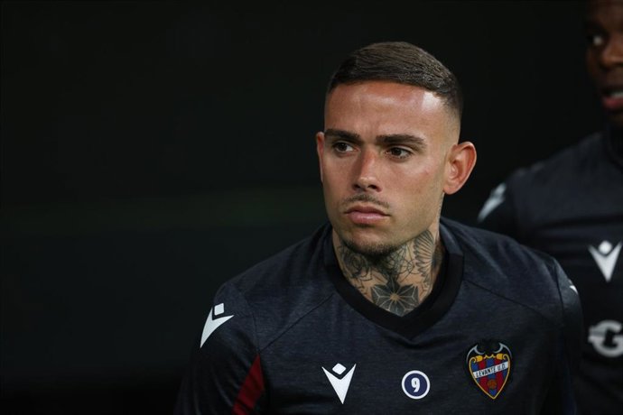 Archivo - Roger Martí, nuevo jugador del Elche