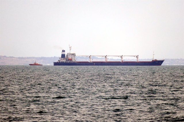 El vaixell Razoni després de sortir del port d'Odessa