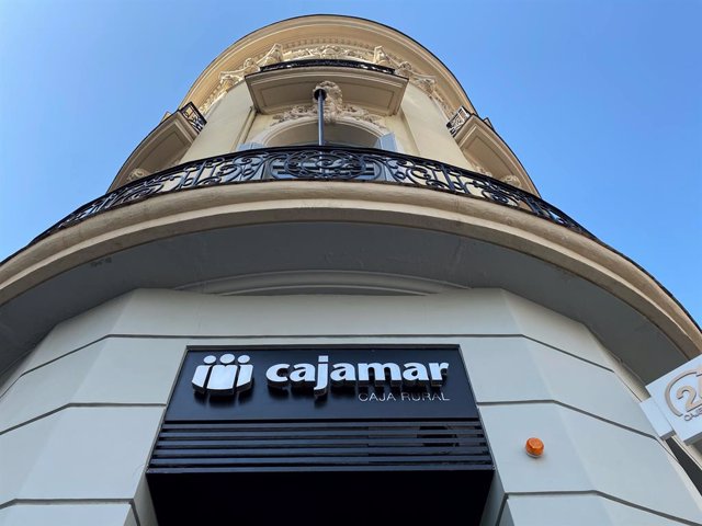 Oficina de Cajamar, a 18 de julio de 2022, en Madrid (España). 