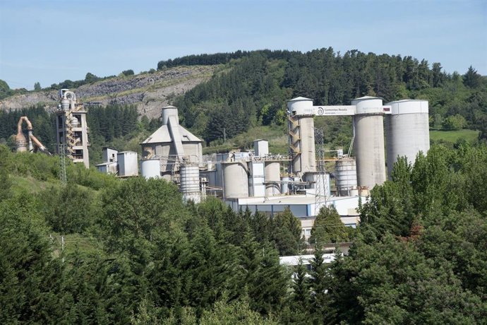 Archivo - Cementos Rezola, Fábrica De Arrigorriaga