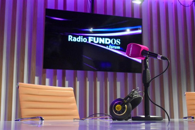 Proyecto de radio comunitaria de Fundos CyL