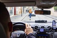 Dos jóvenes heridos, uno de ellos en estado crítico, tras un accidente con un patinete en Telde (Gran Canaria)