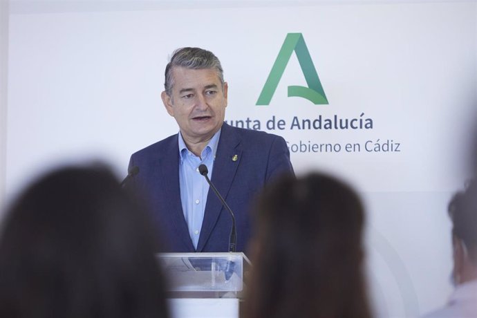 El consejero de Presidencia, Interior y Diálogo Social de la Junta de Andalucía, Antonio Sanz