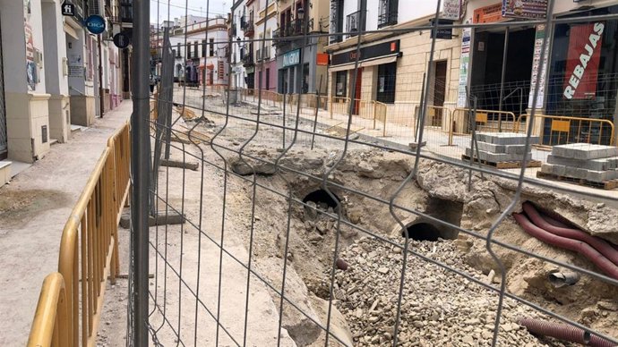Obras en una calle de Marchena (Sevilla)