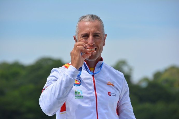 Juan Valle se proclama campeón del mundo en el campeonato de sprint olímpico de piragüismo que se celebra en Canadá