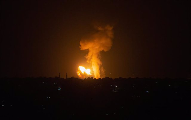 August 5, 2022, Gaza, Palestine: Smoke and fire escalate during an Israeli air strike on Khan Yunis in the southern Gaza Strip. The Israeli army announced today that it has started carrying out raids on some targets in the Gaza Strip.