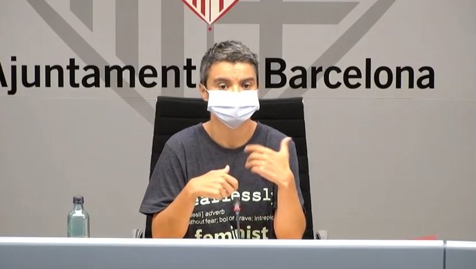 Archivo - La concejal de Vivienda del Ayuntamiento de Barcelona, Lucía Martín, en rueda de prensa. - Archivo