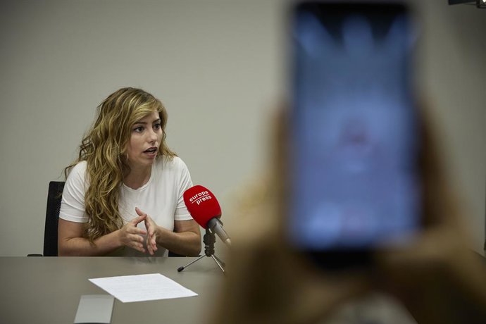 La coportavoz, secretaria de Acción Institucional y directora del Injuve, María Teresa Pérez, durante una entrevista para Europa Press, en la sede de la agencia, a 3 de agosto de 2022, en Madrid (España).