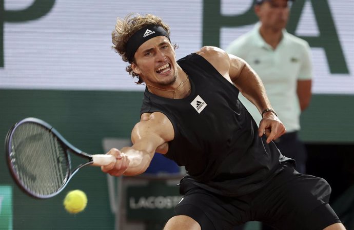 Archivo - Alexander Zverev of Germany during day 13 of Roland-Garros 2022, French Open 2022, second Grand Slam tennis tournament of the season on June 2, 2022 at Roland-Garros stadium in Paris, France - Photo Jean Catuffe / DPPI