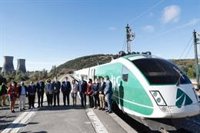 Una exposición de Adif en Fidma detalla la llegada de la alta velocidad a Asturias, actualmente en fase de pruebas
