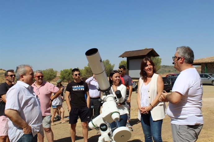 La consejera de Igualdad y portavoz del Gobierno de C-LM, Blanca Fernández, en la inauguración de la jornada astronómica 'AstroTerrinches'