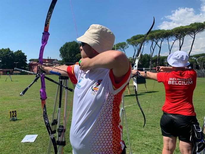Adrián Orjales, tirador español en el Europeo de arco adaptado