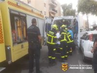 Una mujer herida tras una salida de vía en la avenida de la Constitución del Puerto de Santa María (Cádiz)