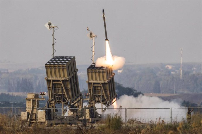 Lanzadera del sistema antimisiles israelí Cúpula de Hierro