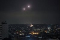 Israelíes y palestinos se culpan mutuamente de la muerte de cuatro niños en una explosión en Gaza