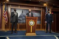 El Senado de EEUU aprueba la ley demócrata sobre impuestos, clima y medicamentos