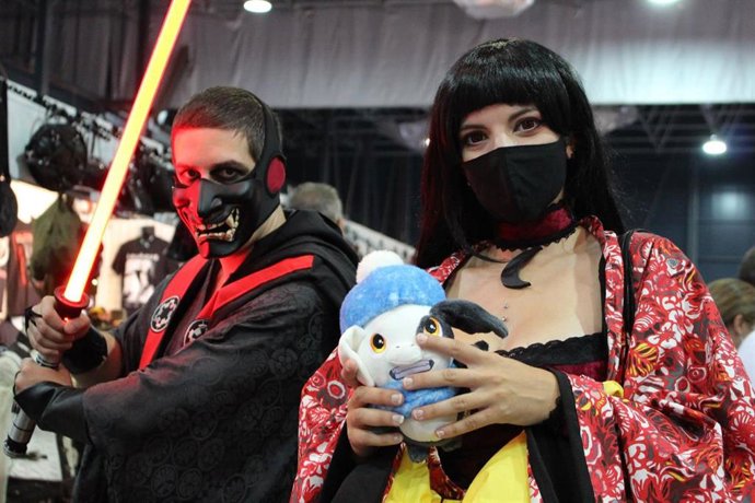 Cosplayers en CometCon