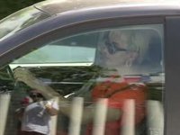 Ana María Aldón continúa sus vacaciones junto a su madre y evitando coincidir con José Ortega Cano