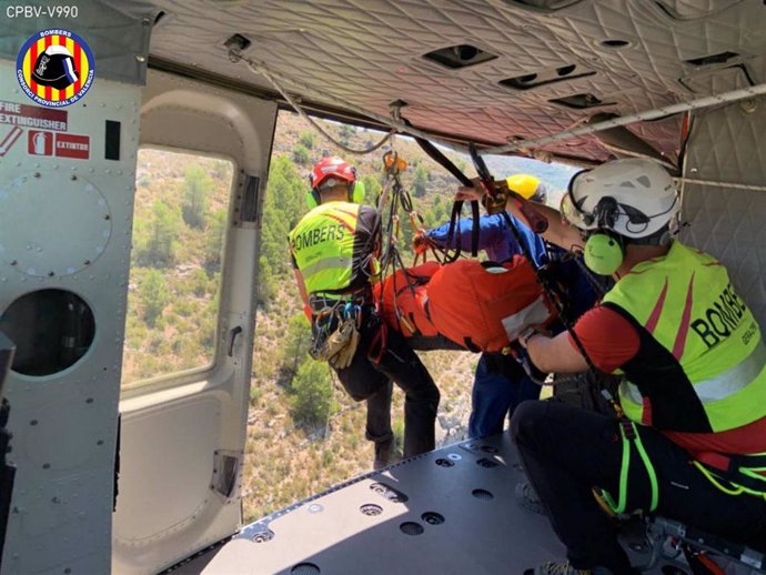 Rescate de un hombre herido en Tous