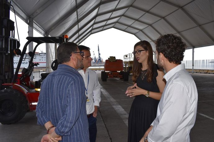 Carpa en el puerto de Melilla