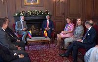 El Rey se reúne con el presidente saliente de Colombia