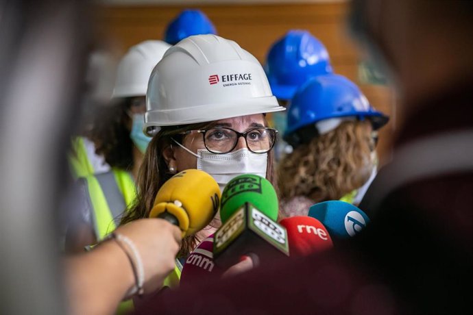 La Directora Gerente Del SESCAM, Regina Leal, Visita Las Obras Del Nuevo Centro Regional De Transfusiones De Toledo, Situado En El Centro De Especialidades, Diagnóstico Y Tratamiento San Ildefonso. (Foto: D. Esteban González)