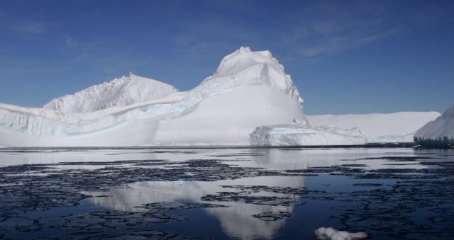 Icebergs cerca de la Estación Davis, en la Antártida Oriental