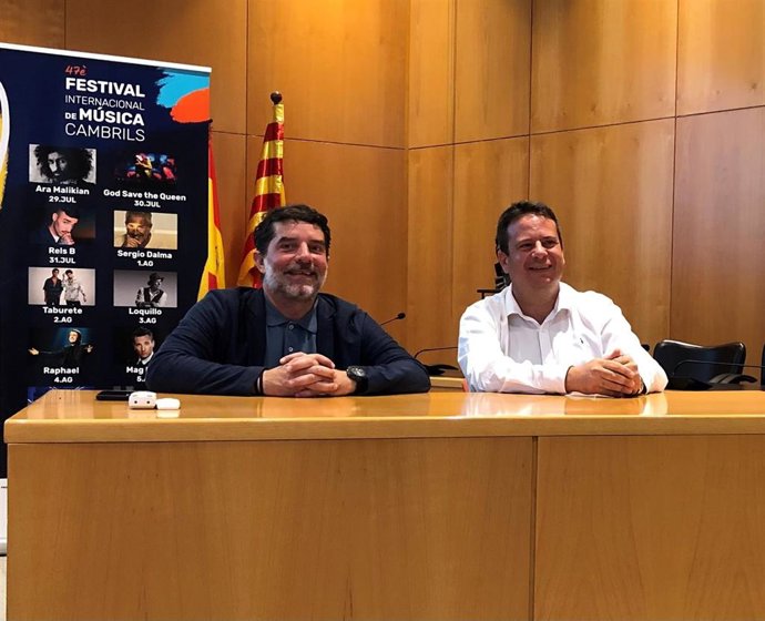 El presidente del Grup Clipper's Joan Guiu y el alcalde de Cambrils Oliver Klein