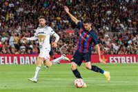 Robert Lewandowski da brillo a un mercado de fichajes en España sin grandes movimientos