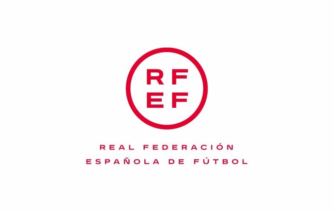 Archivo - Logo de la Real Federación Española de Fútbol (RFEF).