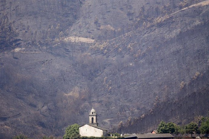 Parajes devastados en la Sierra de Caurel tras el incendio, a 23 de julio de 2022, en Lugo, Galicia, (España). Las hectáreas quemadas en la Sierra de O Courel se mantienen en 10.000. O Courel, es una de las comarcas con mayor valor ambiental y etnográfi