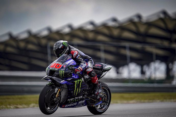 Archivo - Fabio Quartararo (Monster Energy Yamaha MotoGP), action during the 2022 Sepang MotoGP Official Test on the Sepang International Circuit