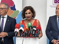 Montero volverá a abordar la población ajustada en septiembre y demanda al PP una "única posición" en financiación