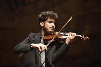 La Diputación de Granada felicita al violinista Ángel Bocanegra por su premio en el Festival de Cante de las Minas