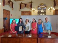 Junta y Ayuntamiento de Almería formalizan la cesión de uso del antiguo edificio de Correos para el Smart Green Cube