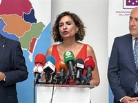 Montero dice que Espadas apela a la gran mayoría social y que quien votó a Moreno pueda hacerlo a un alcalde socialista