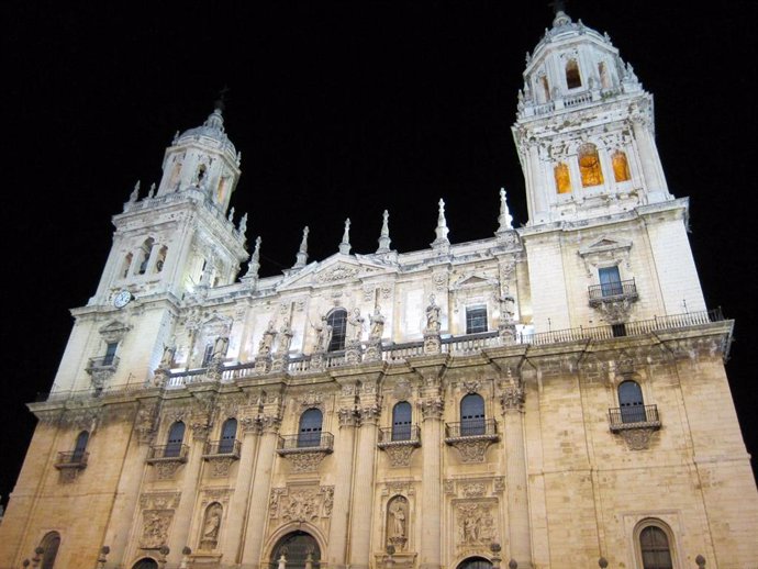 Archivo - Iluminación nocturna de la Catedral De Jaén 