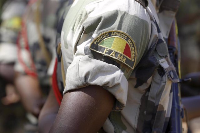 Archivo - Imagen de la ilustración muestra al ejército de Malí durante una visita a EUTM Malí.