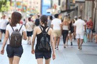 Cantabria suma una muerte Covid y un crítico en la UCI