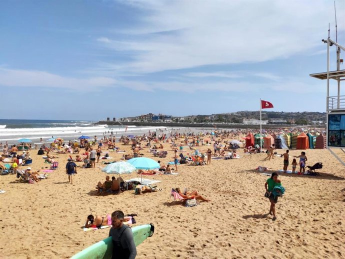 Playa de San Lorenzo, en Gijón
