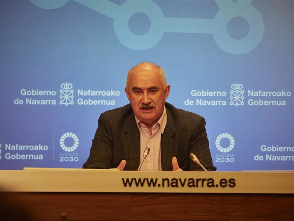 Archivo - El vicepresidente  Aierdi, durante una ruedsa de prensa (archivo)