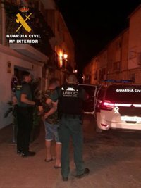 Detenido un hombre en Nonaspe (Zaragoza), tras disparar con una escopeta contra una vivienda