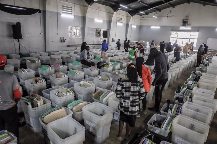 Urnas preparadas para las elecciones generales en Kenia