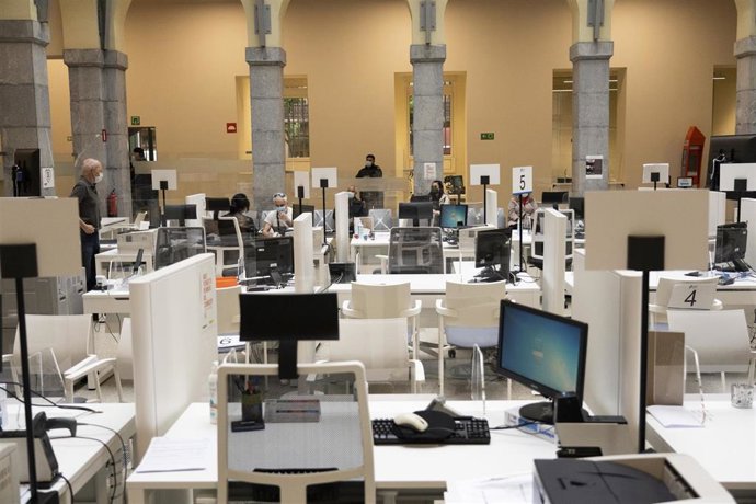 Archivo - Interior del Edificio de la Antigua Aduana de Bilbao, a 3 de junio de 2021, en Bilbao, Euskadi (España). Actualmente este edificio de la calle Barroeta Aldamar centraliza parte de los servicios que ofrece la Administración General del Estado e