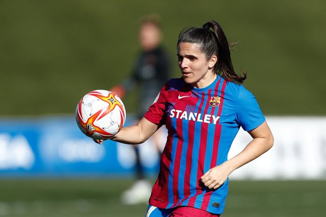 Archivo - La futbolista Andrea Pereira
