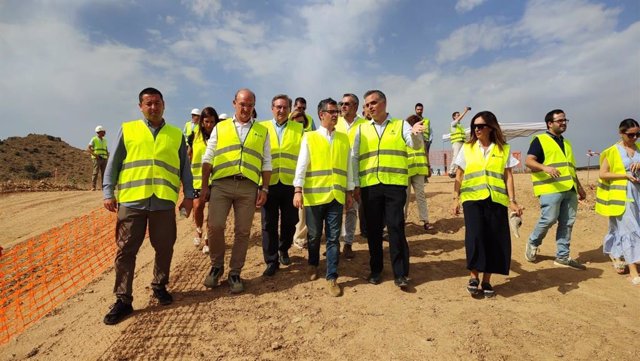 El ministro de la Presidencia, Relaciones con las Cortes y Memoria Democrática, Félix Bolaños, visita las obras del tramo de Alta Velocidad entre Vera y Pulpí en el Corredor Mediterráneo entre Almería y Murcia.