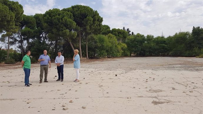 Visita a los terrenos de la antigua Holcim