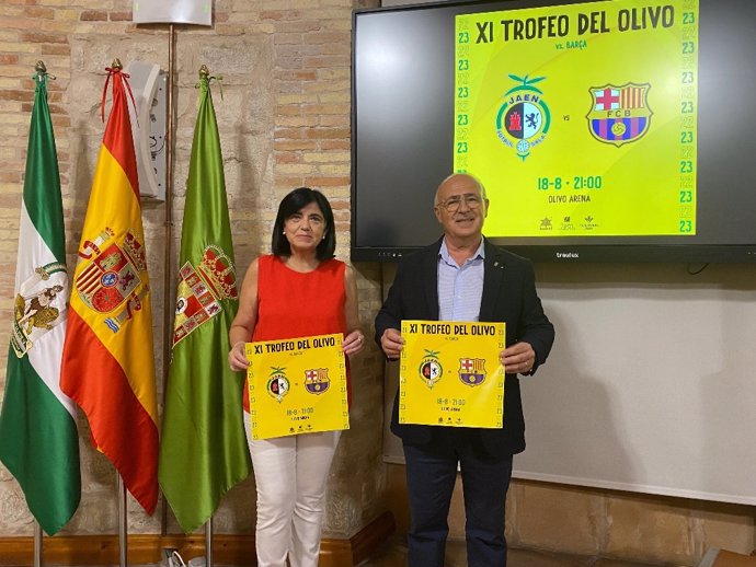 Medina y Aguayo en la presentación del XI Trofeo del Olivo de Fútbol Sala