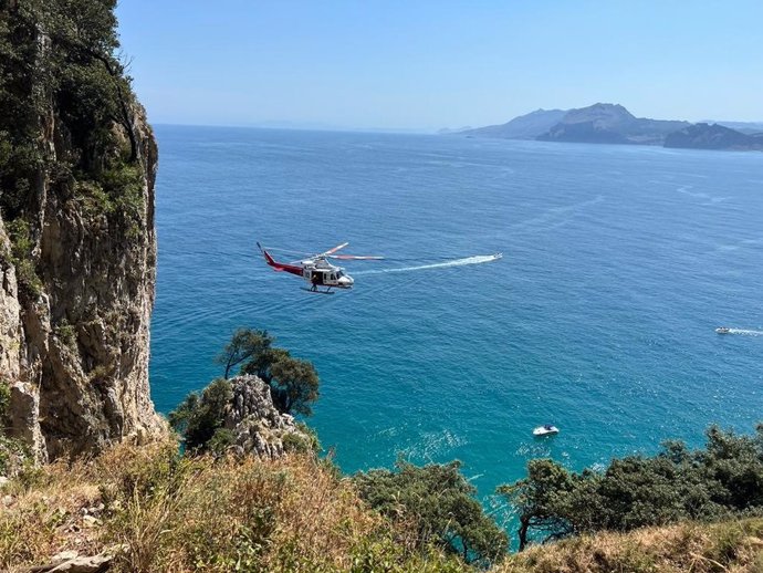 Rescatado en helicóptero un vecino de Bilbao con traumatismo craneal tras caer en el Faro del Caballo